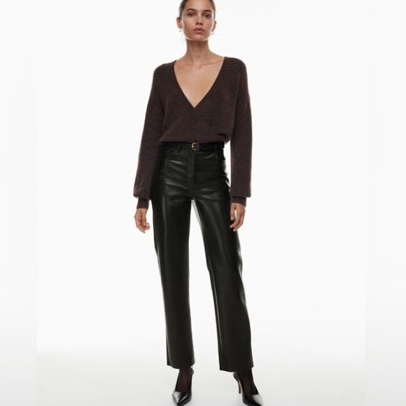 Aritzia Pants - Aritzia Wilfred The Melina Vegan Leather Pant in Black Women’s Size 8